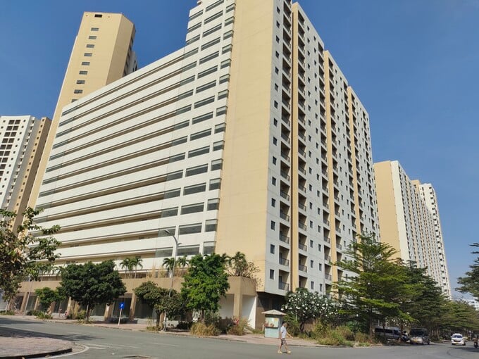 Một l&atilde;nh đạo doanh nghiệp bất động sản nhận định: "Gần như 100% c&aacute;c Ban quản trị chung cư hiện nay kh&ocirc;ng xuất h&oacute;a đơn.