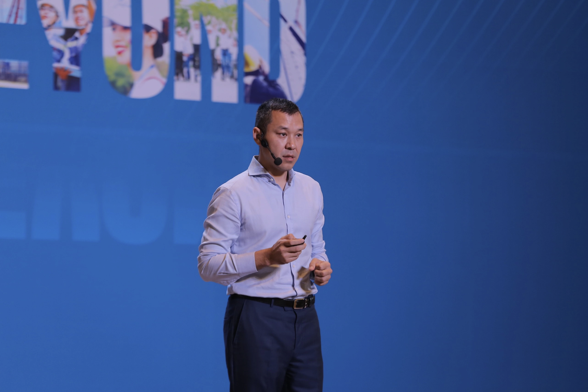 Chủ tịch HĐQT Coteccons Bolat Duisenov thuyết tr&igrave;nh tại Đại hội thường ni&ecirc;n Coteccons tổ chức hồi th&aacute;ng 4/2020.