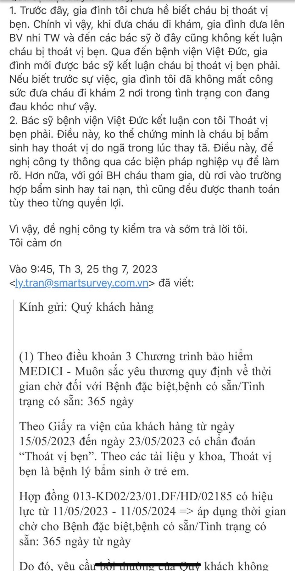 Anh Th&agrave;nh giải tr&igrave;nh với BSH về việc gia đ&igrave;nh ho&agrave;n to&agrave;n kh&ocirc;ng biết ch&aacute;u Kh&ocirc;i bị tho&aacute;t vị bẹn, k&egrave;m theo chứng cứ l&agrave; hồ sơ y tế. Ảnh: NVCC