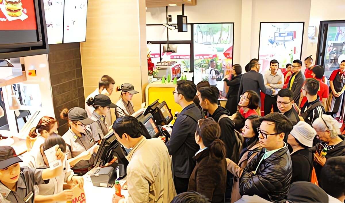 &#39;Cuộc chiến&#39; thương hiệu đồ ăn nhanh: Mỹ, H&#224;n, Phillipines &#39;so găng&#39; tr&#234;n đất Việt - Ảnh 2