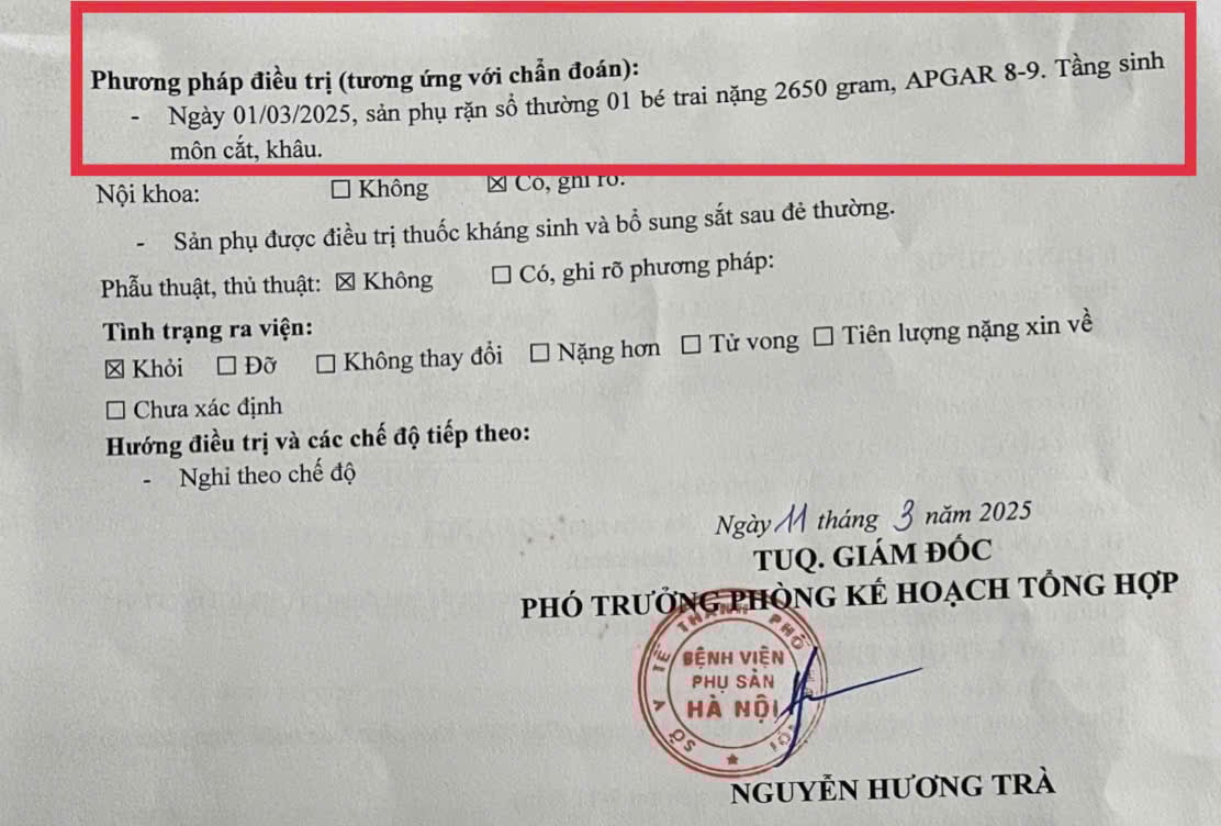 Bản t&oacute;m tắt hồ sơ bệnh &aacute;n của chị Hằng c&oacute; ghi r&otilde; th&ocirc;ng tin: Đẻ thường, tầng sinh m&ocirc;n cắt, kh&acirc;u. Ảnh: NVCC