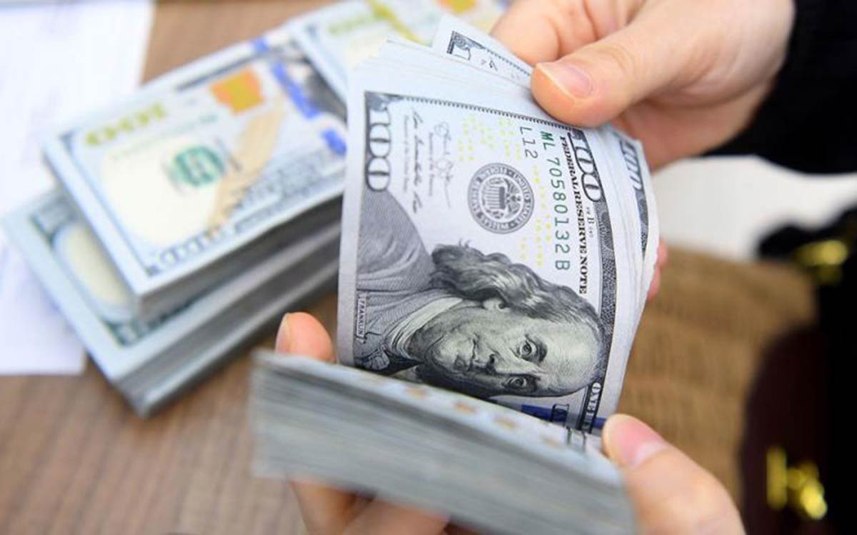 Mua, b&#225;n ngoại tệ tr&#225;i ph&#233;p c&#243; thể bị phạt tới 100 triệu - Ảnh 1