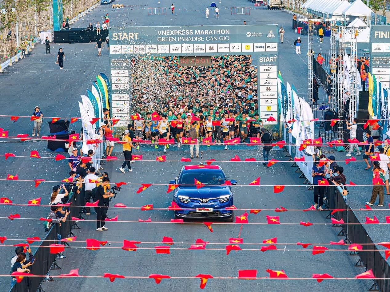 Giải chạy VnExpress Marathon Green Paradise Cần Giờ thu h&uacute;t hơn 5.000 runners tham dự