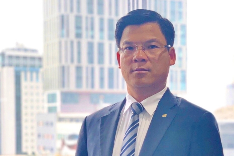 T&acirc;n Tổng Gi&aacute;m đốc của Ho&agrave; B&igrave;nh&nbsp;L&ecirc; Văn Nam.