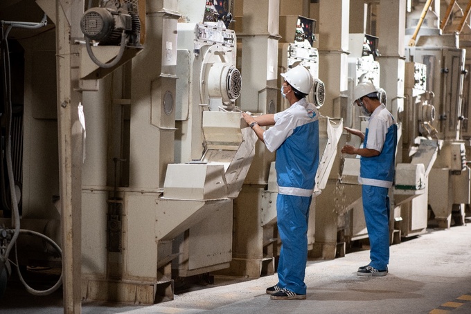 Cổ phiếu của Angimex bị đưa v&agrave;o diện hạn chế giao dịch do c&ocirc;ng ty đang trong qu&aacute; tr&igrave;nh đ&agrave;m ph&aacute;n với tr&aacute;i chủ, dẫn tới chậm nộp B&aacute;o c&aacute;o t&agrave;i ch&iacute;nh kiểm to&aacute;n năm 2022.