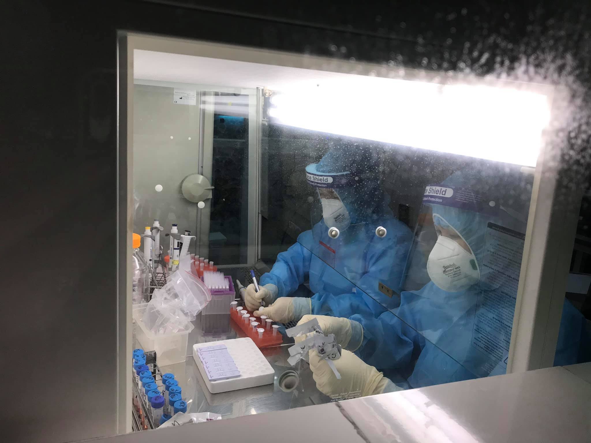 Bắc Giang: Hoàn thiện chiến lược xét nghiệm đáp ứng tình hình dịch bệnh - Ảnh 2