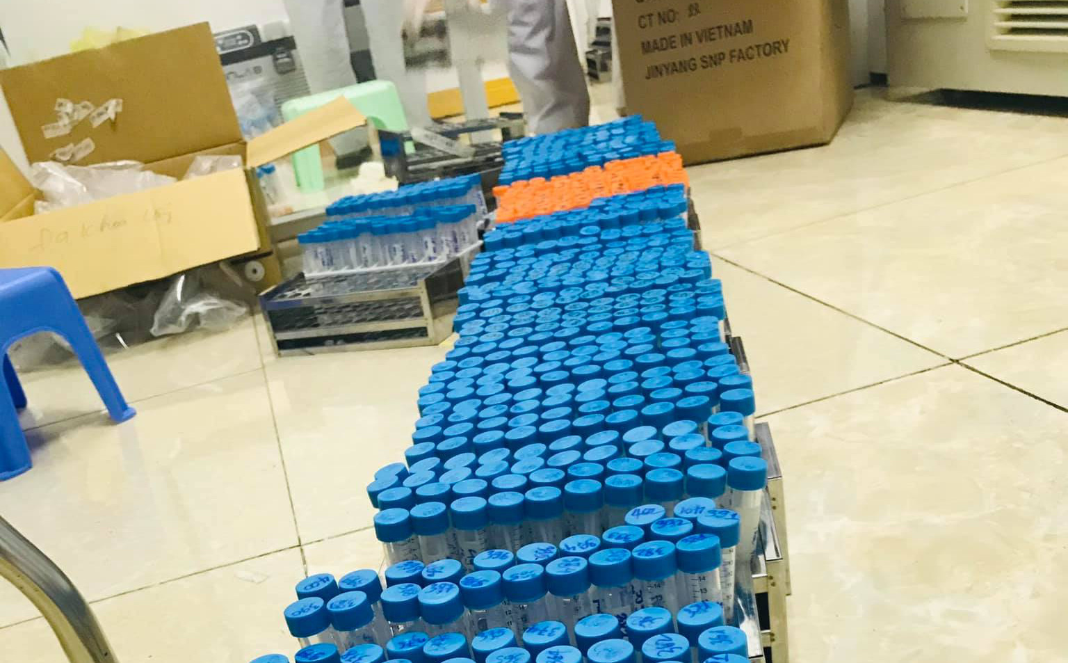 Bắc Giang: Hoàn thiện chiến lược xét nghiệm đáp ứng tình hình dịch bệnh - Ảnh 1