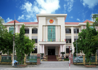 Trụ sở UBND TP Vĩnh Y&ecirc;n.