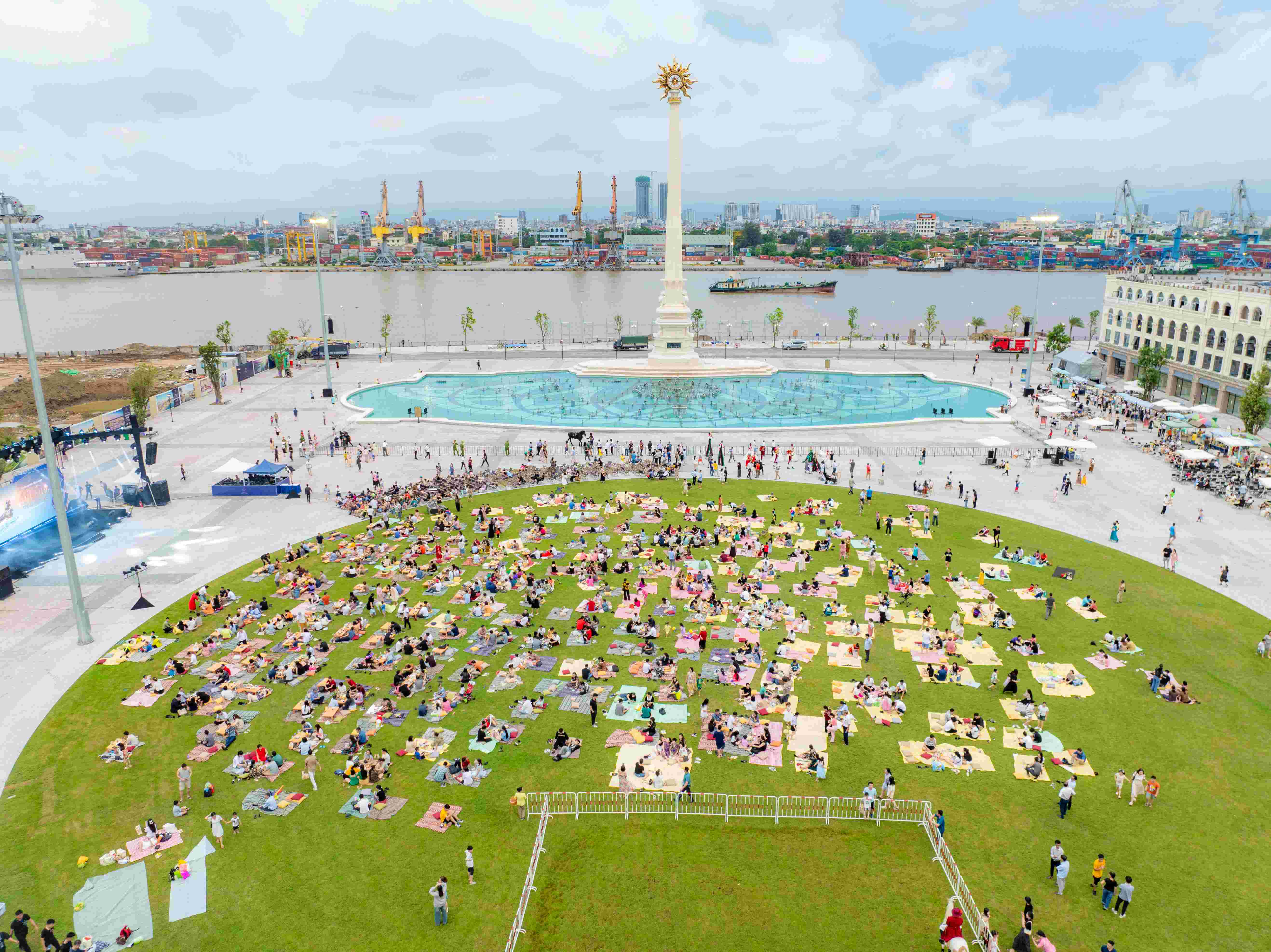 Ra mắt Vinhomes Elite Club Hải Ph&#242;ng, lộ diện th&#234;m “si&#234;u phẩm” tại Th&#224;nh phố Đảo Ho&#224;ng Gia - Ảnh 1