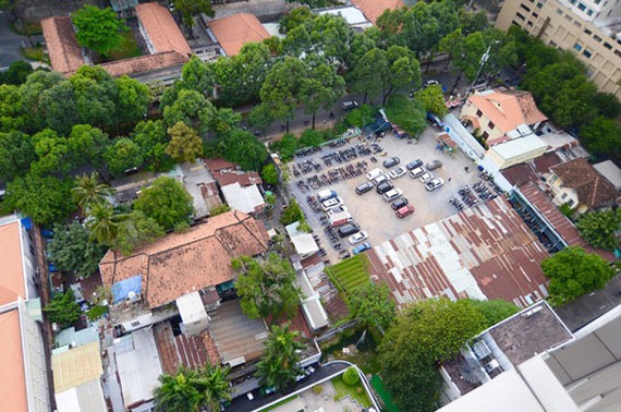 C&ocirc;ng ty Việt H&acirc;n S&agrave;i G&ograve;n đ&atilde; lập nhiều hồ sơ vay bằng dự &aacute;n đầu tư khống, đem đi thế chấp tại Ng&acirc;n h&agrave;ng TMCP S&agrave;i G&ograve;n (SCB) vay h&agrave;ng ngh&igrave;n tỷ đồng.