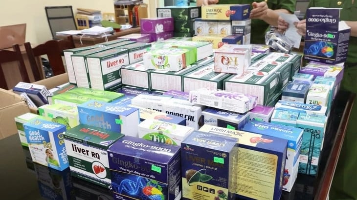 Nhiều sản phẩm thực phẩm chức năng giả của c&ocirc;ng ty Santex vừa bị ph&aacute;t hiện.&nbsp;