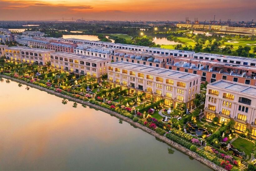 H&agrave;ng ngh&igrave;n cư d&acirc;n đ&atilde; về an cư tại Vinhomes Royal Island