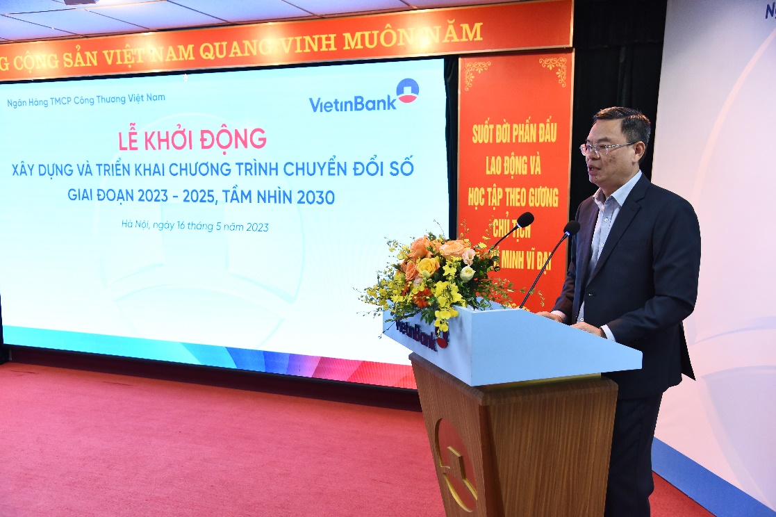 &Ocirc;ng Trần Minh B&igrave;nh - Chủ tịch HĐQT VietinBank ph&aacute;t biểu tại Lễ Khởi động x&acirc;y dựng v&agrave; triển khai chương tr&igrave;nh Chuyển đổi số tại VietinBank giai đoạn 2023 - 2025, tầm nh&igrave;n 2030