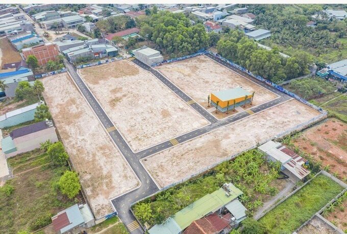 Thời gian gần đ&acirc;y, tr&ecirc;n nhiều trang mạng x&atilde; hội Facebook, google hiển thị quảng c&aacute;o về dự &aacute;n Khu d&acirc;n cư S&ocirc;ng Trầu toạ lạc tại x&atilde; S&ocirc;ng Trầu, huyện Trảng Bom, tỉnh Đồng Nai do C&ocirc;ng ty CP Địa Ốc Th&agrave;nh Th&agrave;nh C&ocirc;ng (viết tắt C&ocirc;ng ty Th&agrave;nh Th&agrave;nh C&ocirc;ng) ph&acirc;n phối.