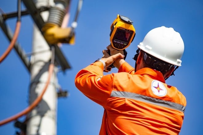 Gi&aacute; b&aacute;n lẻ điện sinh hoạt giảm c&ograve;n 5 bậc, cao nhất gần 4.000 đồng/kWh.