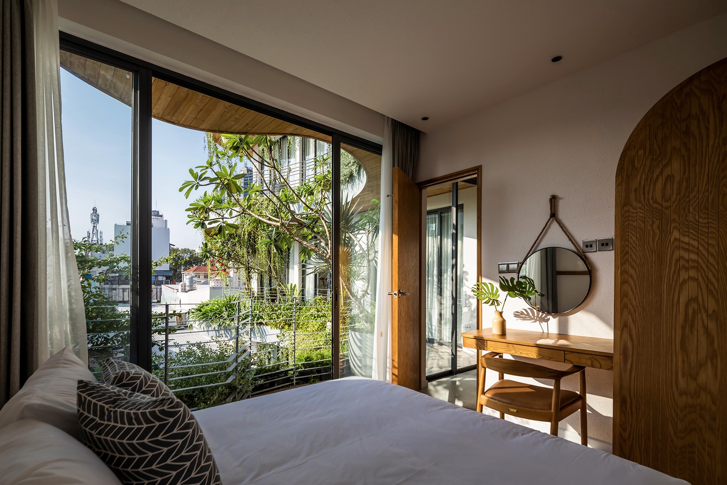 Lạc trong c&#225;c căn hộ giữa &#39;khu rừng nhiệt đới&#39; ở TP HCM - Ảnh 7