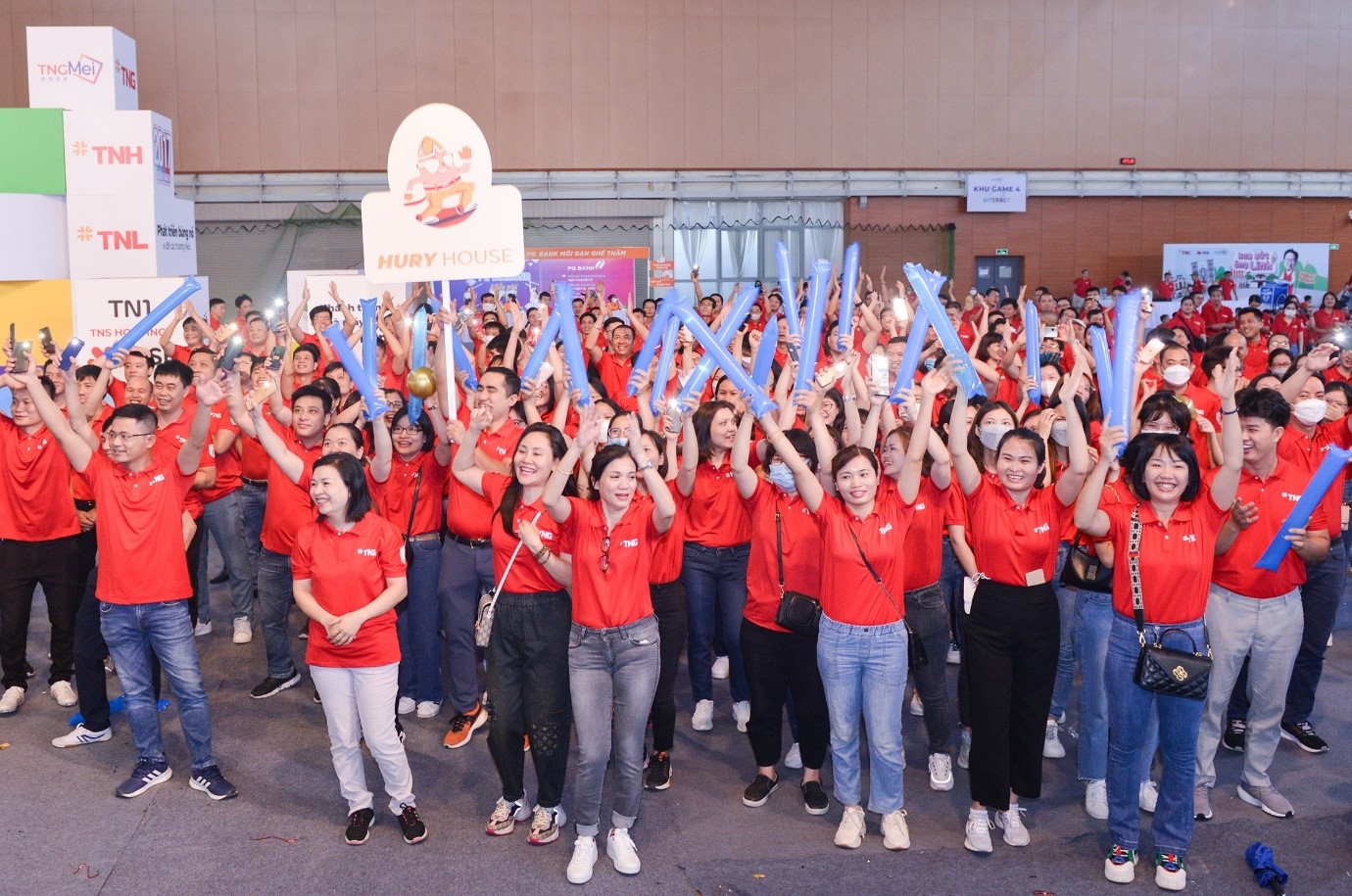 C&aacute;n bộ nh&acirc;n vi&ecirc;n TNG Holdings Vietnam ch&aacute;y hết m&igrave;nh c&ugrave;ng nhau tại sự kiện TNGMei 2022