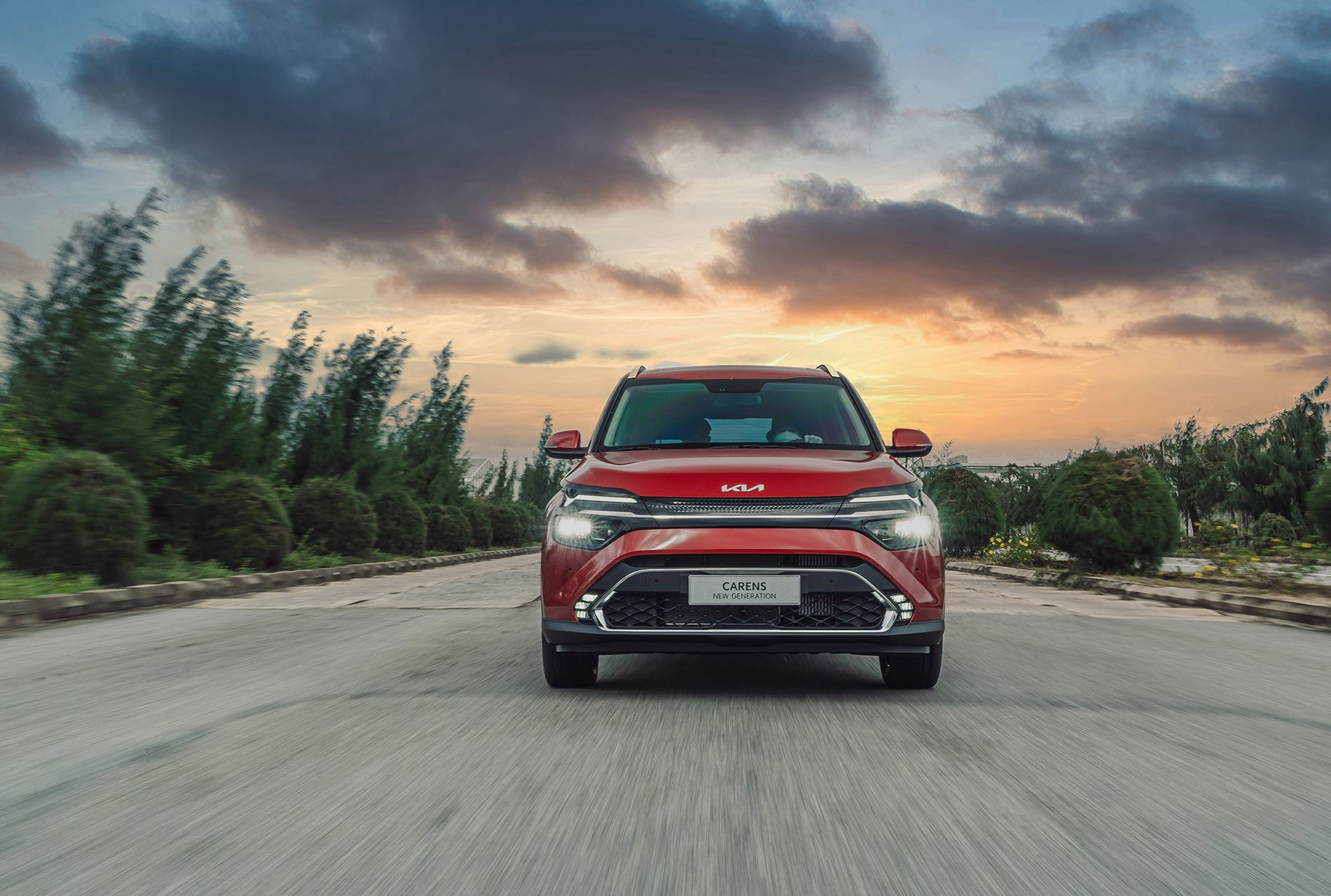 Th&#234;m Kia Carens mở b&#225;n với gi&#225; 619-859 triệu, ph&#226;n kh&#250;c n&#224;y bỗng trở n&#234;n s&#244;i động nhất tại thị trường Việt Nam - Ảnh 3