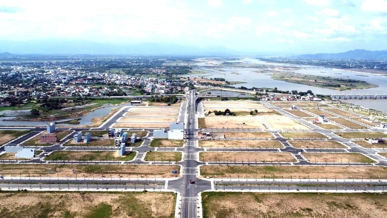 Quy định mới khiến DN địa ốc ‘oằn m&#236;nh’ g&#225;nh th&#234;m tiền sử dụng đất - Ảnh 2