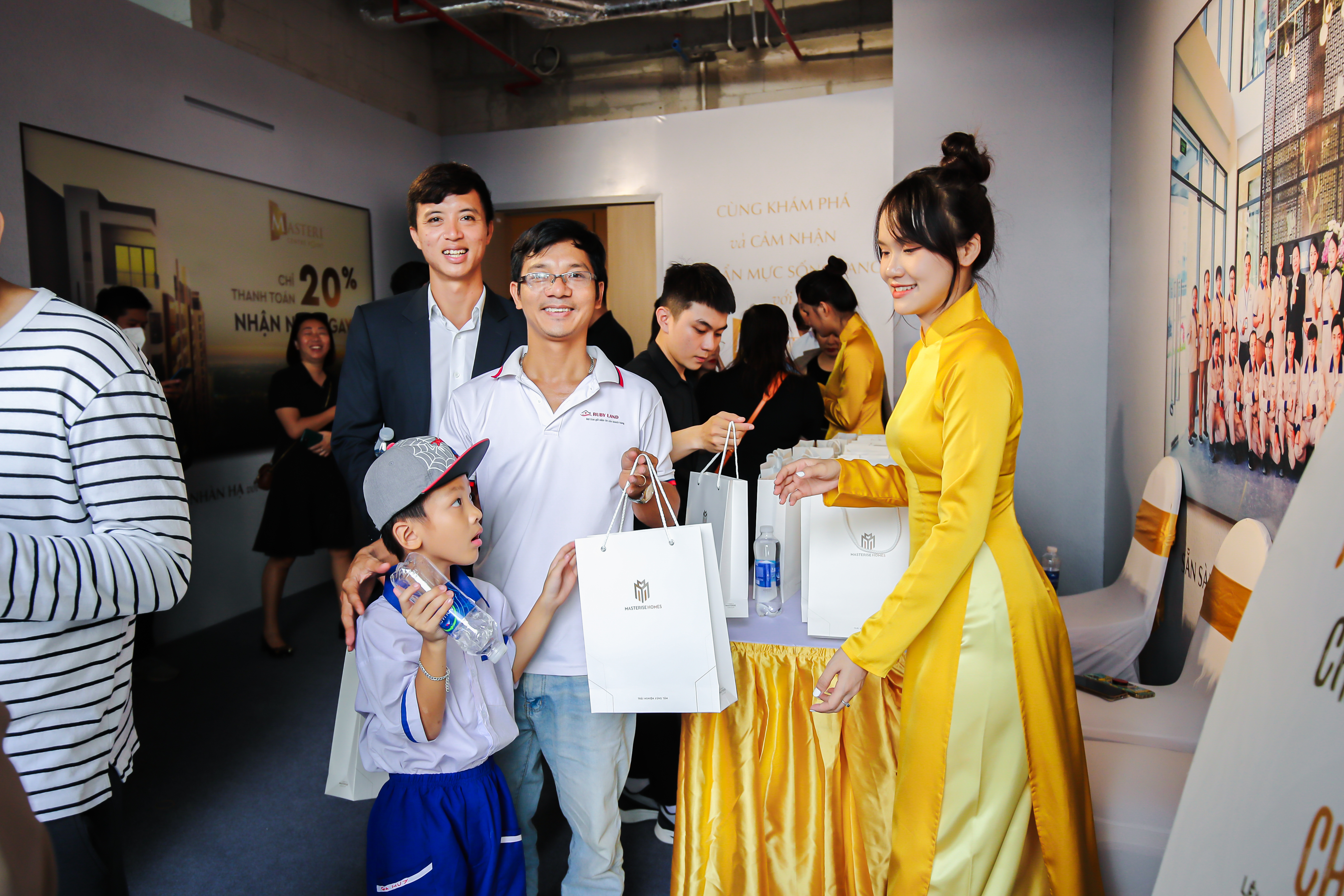 Sự kiện tiếp tục ch&agrave;o đ&oacute;n kh&aacute;ch h&agrave;ng đăng k&yacute; đến trải nghiệm v&agrave; nhận ưu đ&atilde;i trong th&aacute;ng 11/2023 &nbsp;