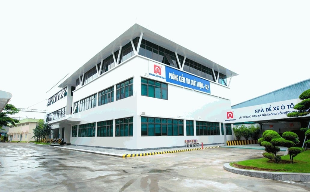 Doanh nghiệp hiện sở hữu nhiều nh&agrave; m&aacute;y v&agrave; mạng lưới ph&acirc;n phối phủ khắp nhiều tỉnh, th&agrave;nh phố tr&ecirc;n cả nước...