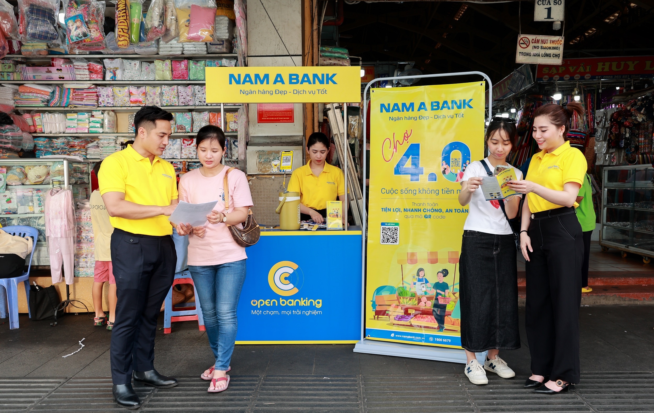 Nam A Bank Nhân Rộng Thanh Toán Không Dùng Tiền Mặt Với Mô Hình Chợ 40