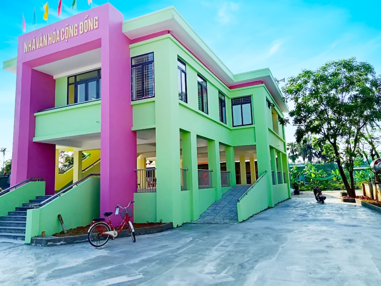 C&aacute;c căn nh&agrave; cộng đồng vừa được b&agrave;n giao cho địa phương &nbsp;