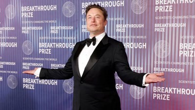 Elon Musk trở thành tỷ phú nghìn tỷ đầu tiên trên thế giới - Ảnh 1