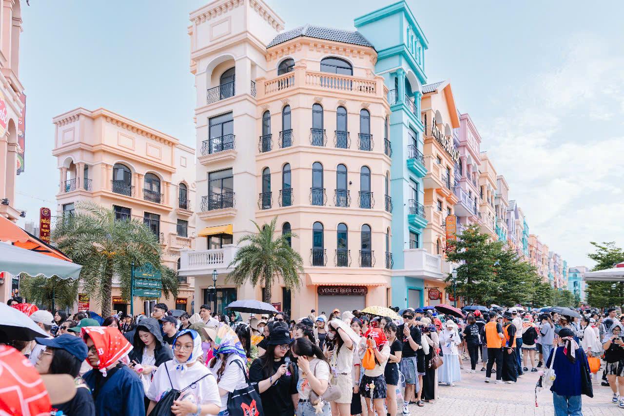 Trong chuỗi sự kiện Anh trai vượt ng&agrave;n ch&ocirc;ng gai, dường như mọi nẻo đường ở Thủ đ&ocirc; đều dẫn về Ocean City