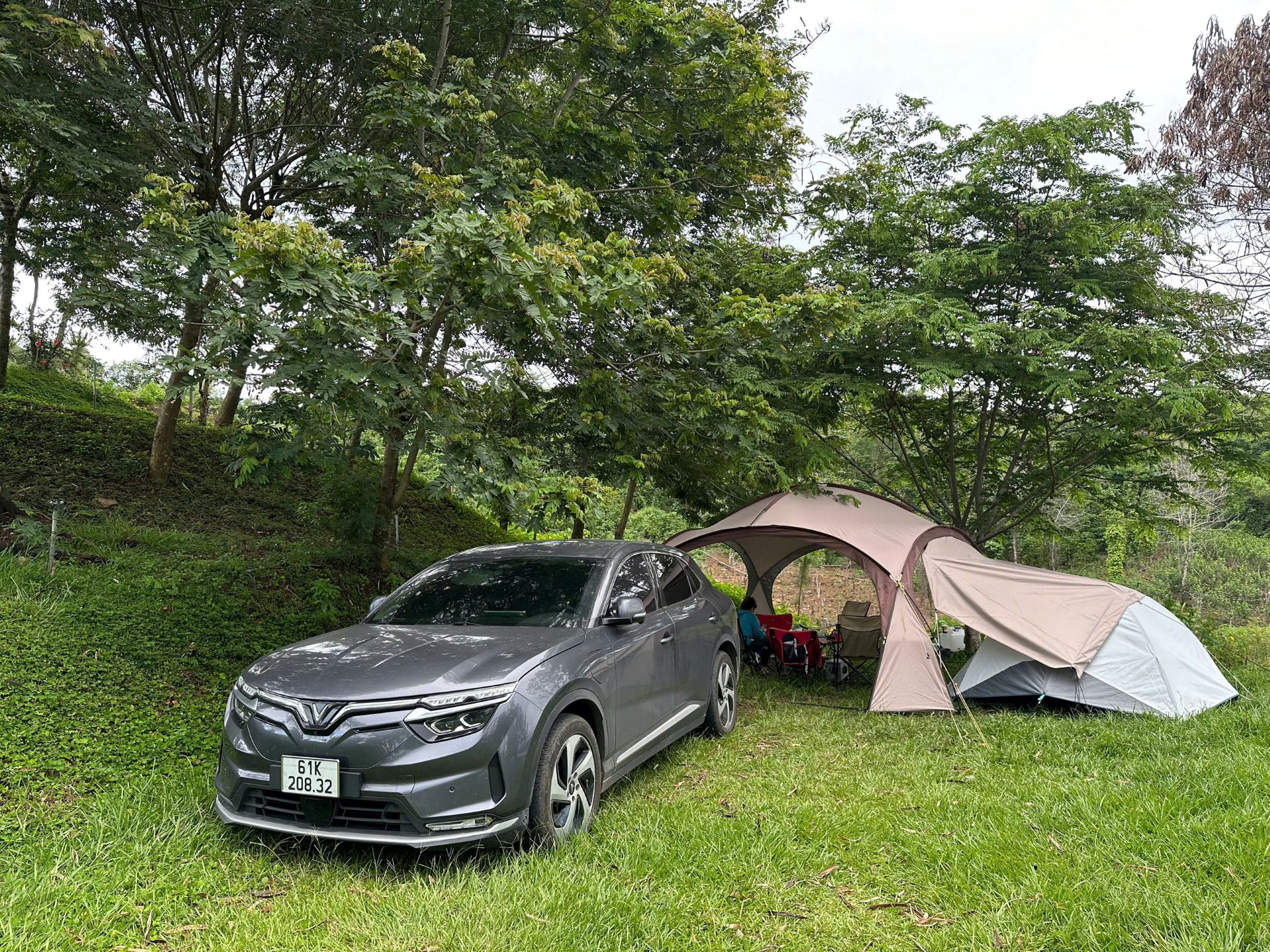 Vượt trội về vận h&agrave;nh v&agrave; an to&agrave;n, VF 8 thường xuy&ecirc;n được anh Tam sử dụng trong nhiều chuyến đi d&agrave;i &nbsp;