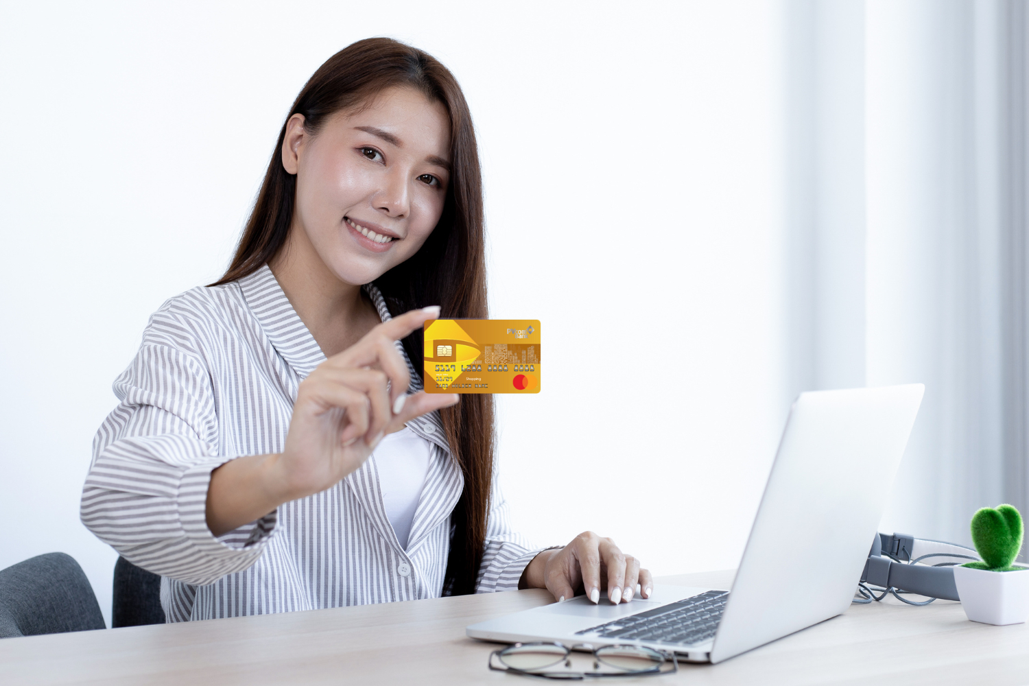 PVcomBank d&agrave;nh h&agrave;ng ng&agrave;n ưu đ&atilde;i tr&ecirc;n Shopee v&agrave; Grab chủ thẻ t&iacute;n dụng Phong c&aacute;ch sống (Lifestyle)