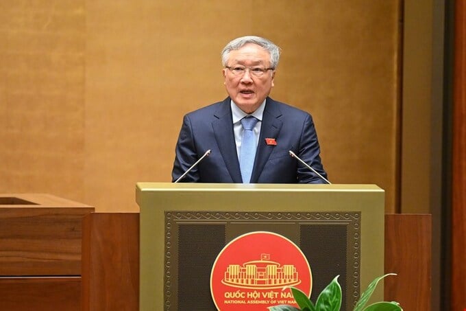 Ph&oacute; thủ tướng Nguyễn H&ograve;a B&igrave;nh.