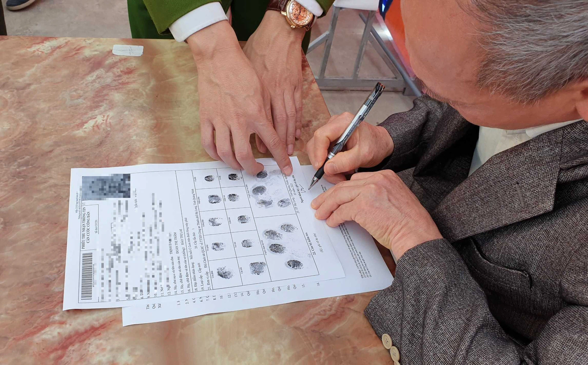 MỚI: Công dân không phải điền tờ khai khi làm Căn cước gắn chip từ ngày 1/7 - Ảnh 1