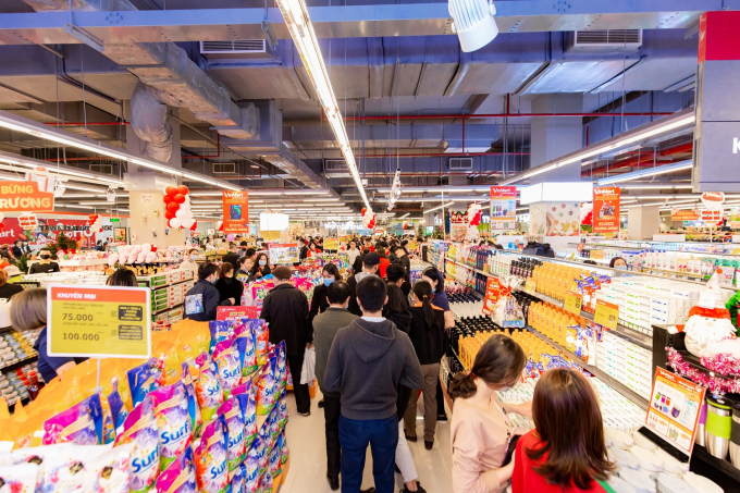 C&aacute;c trung t&acirc;m thương mại ở v&ugrave;ng ven thu h&uacute;t lượng lớn kh&aacute;ch h&agrave;ng.