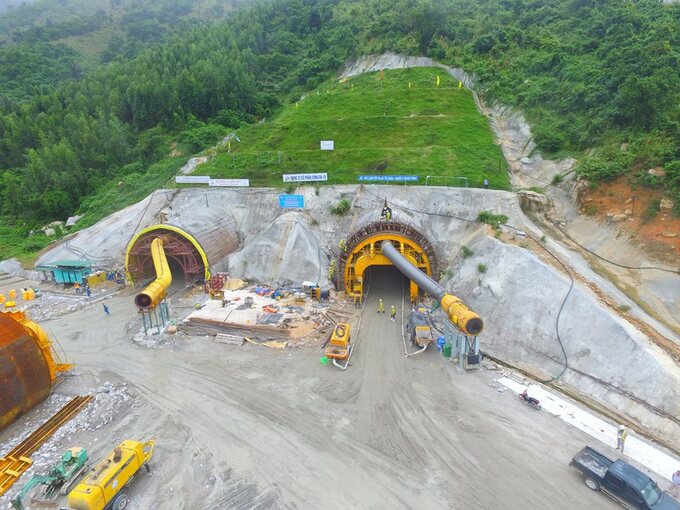 C&ocirc;ng ty Cổ phần s&ocirc;ng Đ&agrave; 10 nợ thuế với số tiền 7,6 tỷ đồng.