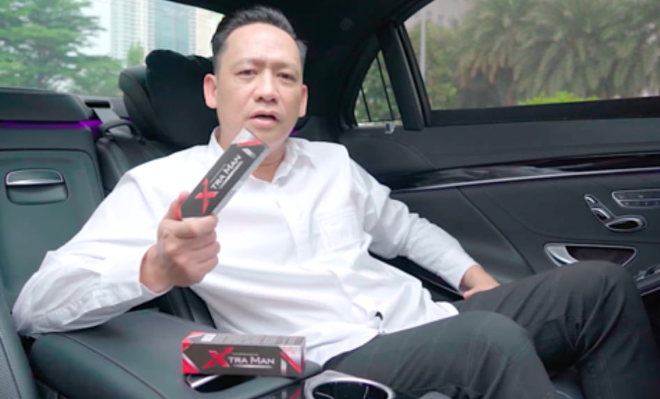 Ca sĩ Duy Mạnh quảng c&aacute;o sản phẩm Xtraman.