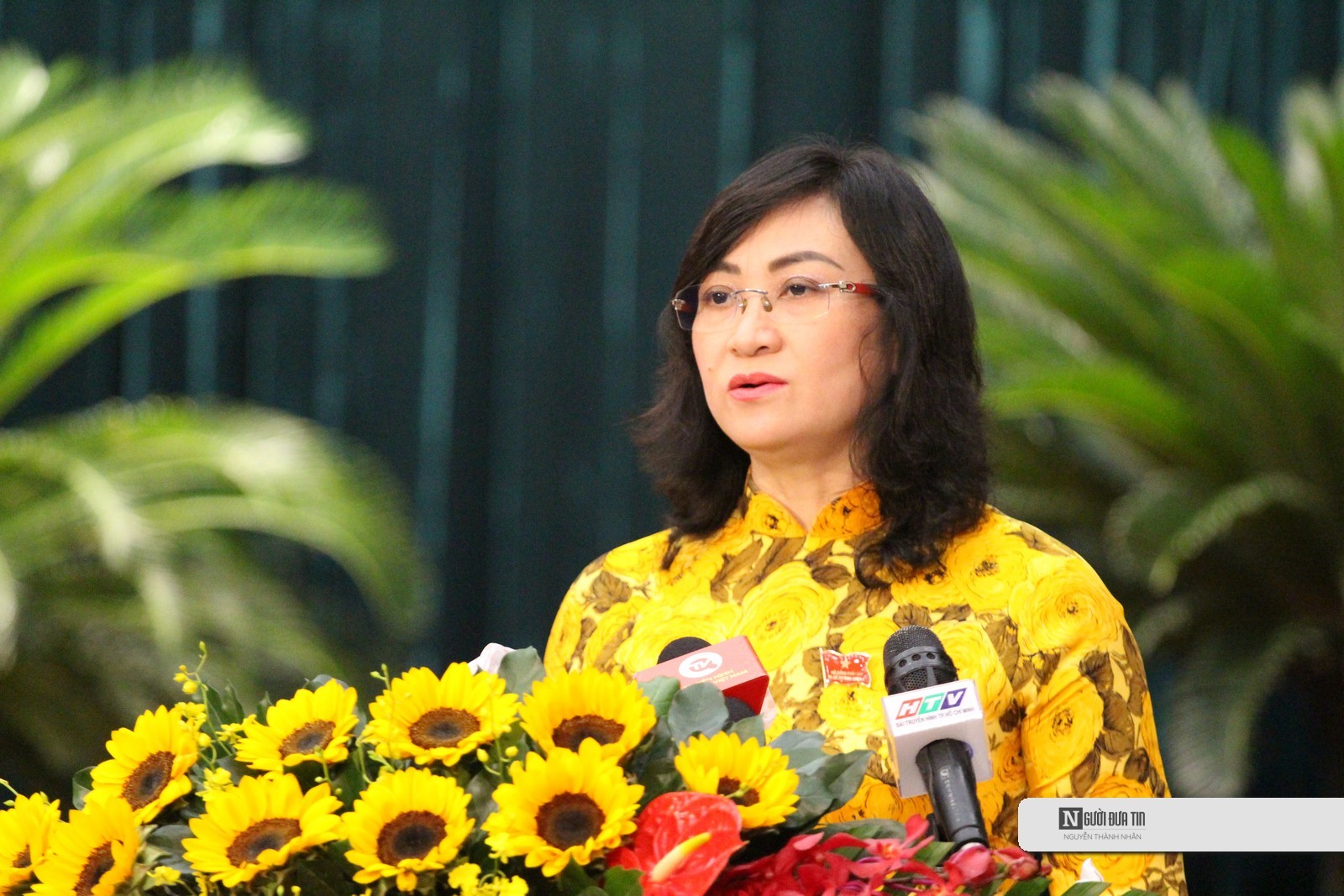 Tại kỳ họp thứ 6 HĐND Tp.HCM kh&oacute;a X, b&agrave; Phan Thị Thắng - Ph&oacute; Chủ tịch UBND Tp.HCM đ&atilde; tr&igrave;nh dự thảo chương tr&igrave;nh ph&aacute;t triển nh&agrave; ở Tp.HCM giai đoạn 2021-2030.