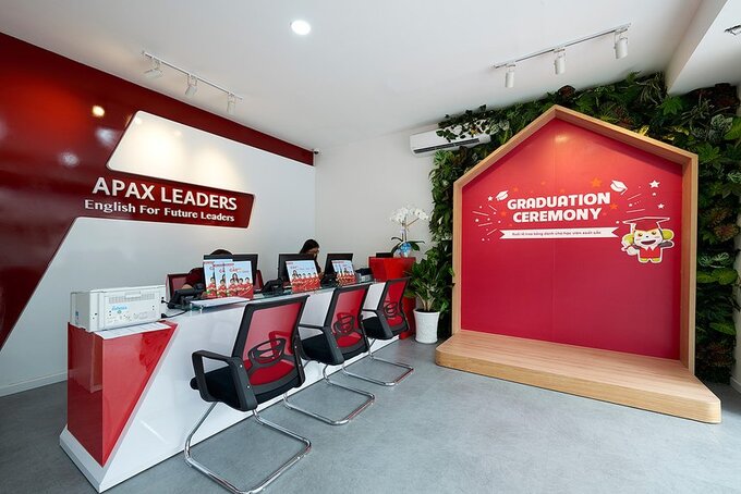 Th&ecirc;m 5 triệu cổ phiếu Apax Holdings của Shark Thủy bị b&aacute;n giải chấp.