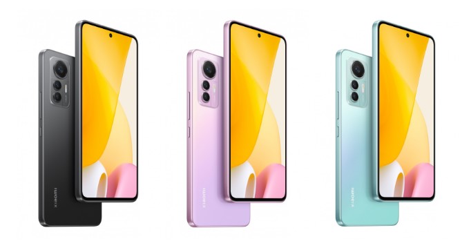 Xiaomi 12 Lite&nbsp;g&acirc;y ấn tượng khi c&oacute; thiết kế trẻ trung với mặt lưng k&iacute;nh, khung viền vu&ocirc;ng vắn, nhiều tuỳ chọn m&agrave;u sắc như đen, xanh v&agrave; t&iacute;m.