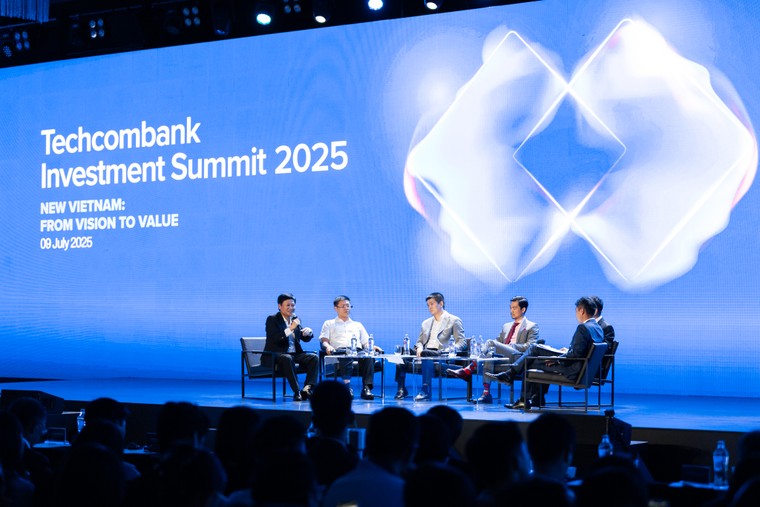 Techcombank Investment Summit 2025: “Việt Nam mới – Tầm nh&#236;n kiến tạo gi&#225; trị” - Ảnh 4