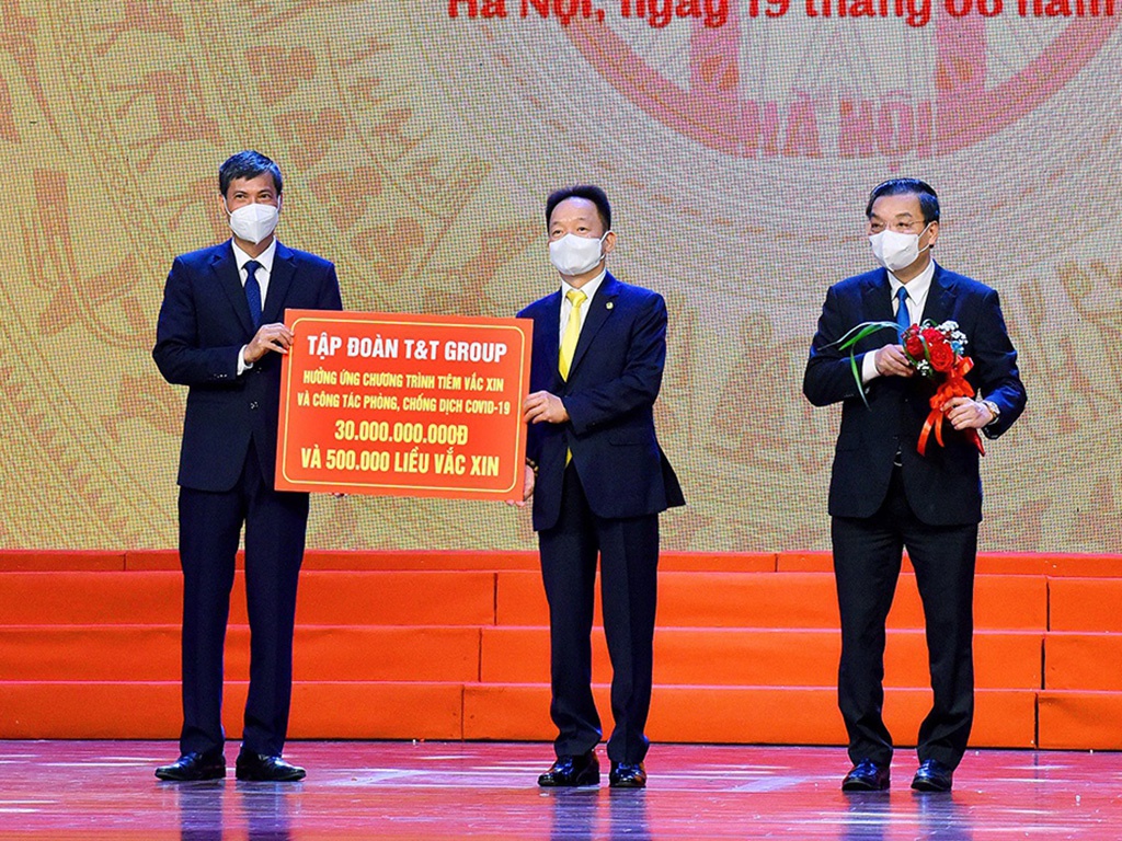 Tập đo&agrave;n T&amp;T Group đ&atilde; ủng hộ hơn 500 tỉ đồng cho c&aacute;c c&ocirc;ng t&aacute;c ph&ograve;ng, chống dịch Covid-19 &nbsp;
