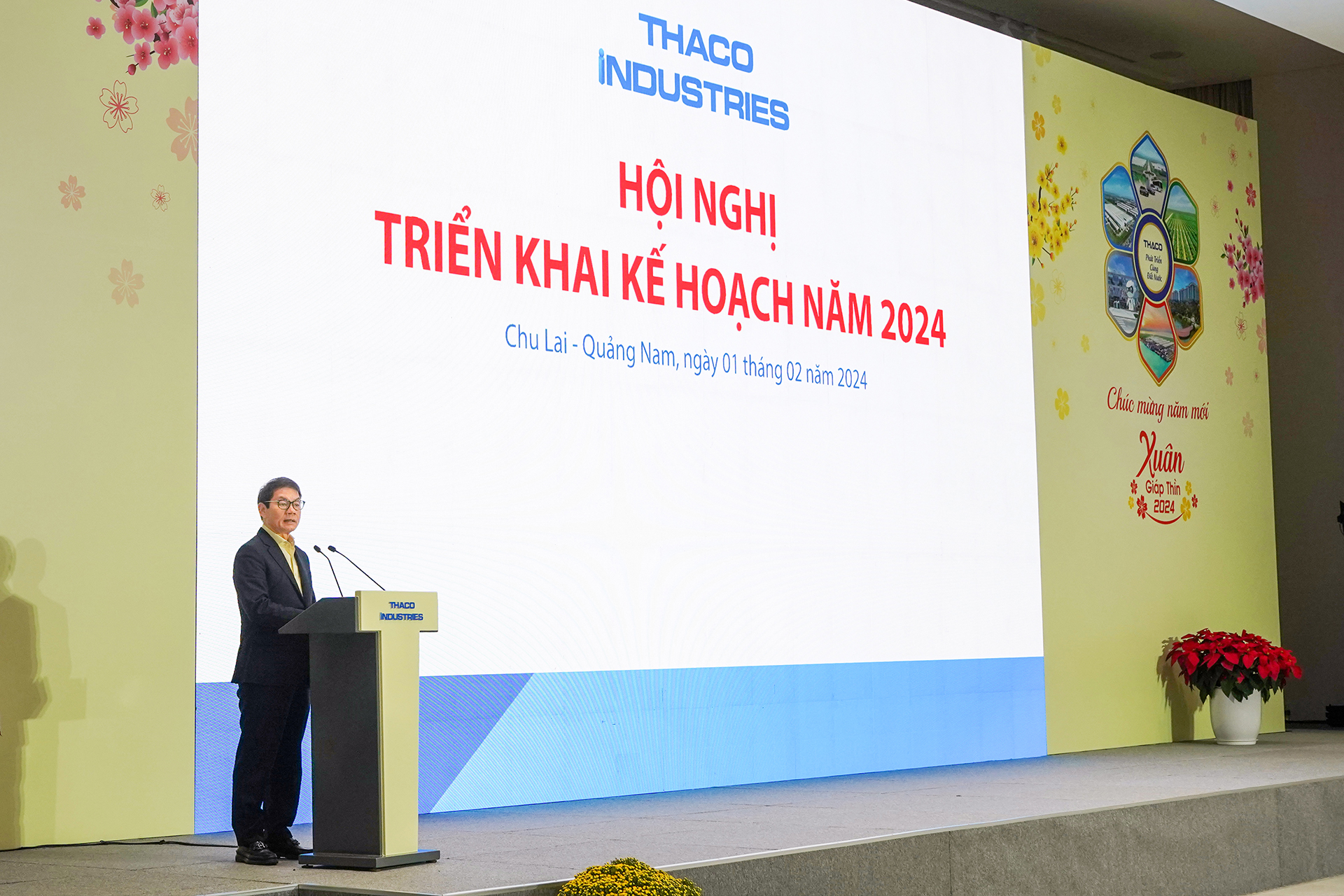 Chủ tịch HĐQT THACO Trần B&aacute; Dương ph&aacute;t biểu tại Hội nghị