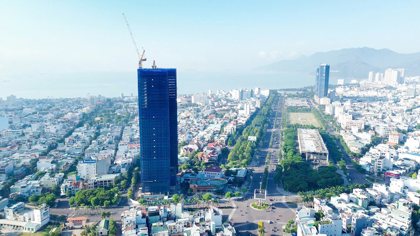 Với khoảng c&aacute;ch chưa đầy 200m đến biển, Grand Center Quy Nhon mở ra tầm nh&igrave;n đắt gi&aacute; hiếm c&oacute;