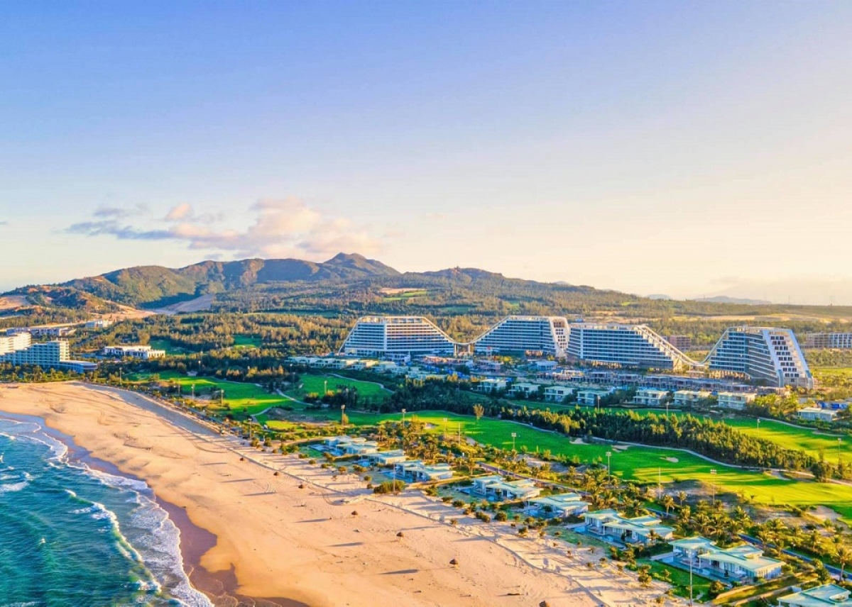 Một kh&aacute;ch sạn 5 sao tại quần thể FLC Quy Nhơn &nbsp;