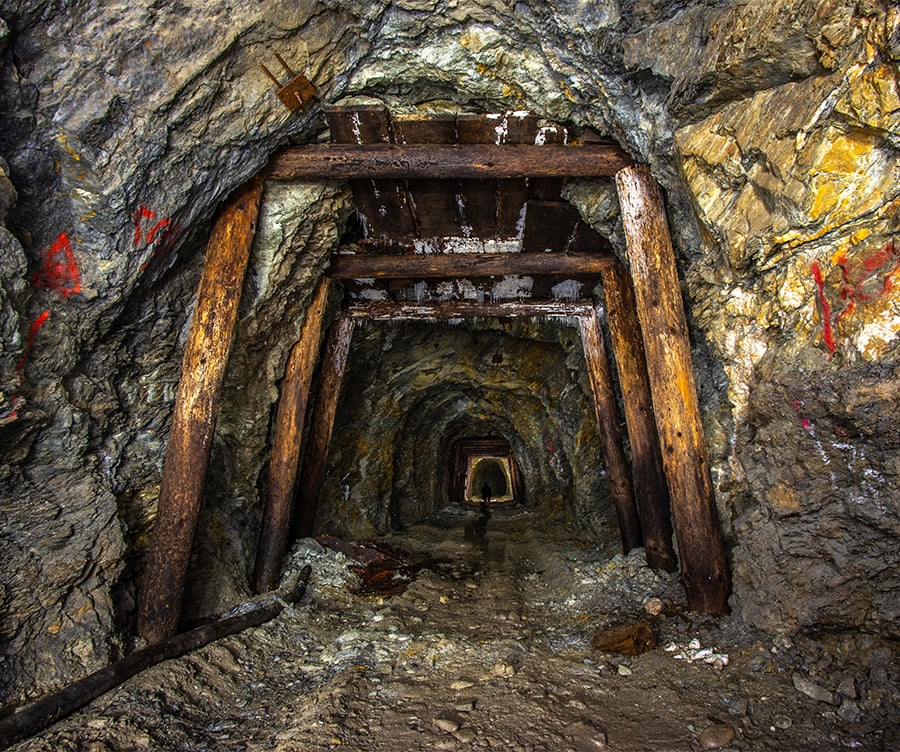 H&igrave;nh ảnh b&ecirc;n trong mỏ khai th&aacute;c v&agrave;ng tại Colombia (Ảnh: gtreview.com)