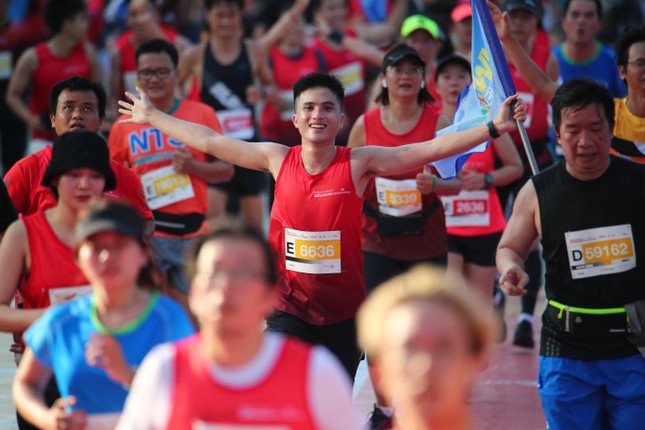 Techcombank v&#224; Sunrise Events Việt Nam phối hợp tổ chức giải chạy H&#224; Nội Marathon Techcombank - Ảnh 2