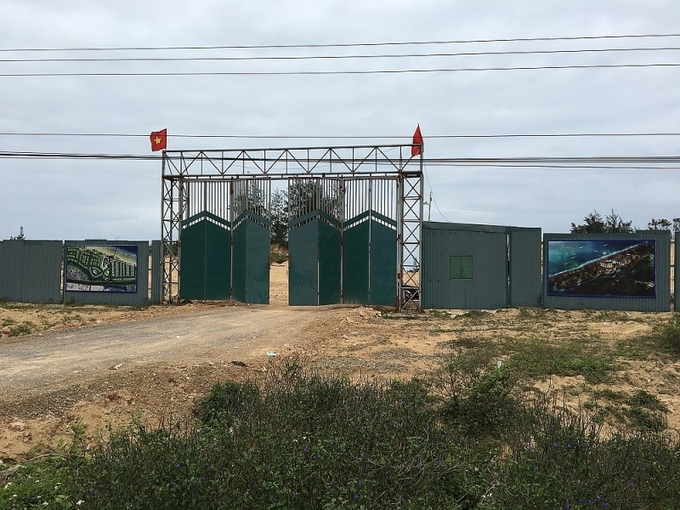 Dự &aacute;n khu nghỉ dưỡng ven biển Thanh H&agrave; - Đ&aacute; Nhảy suất đầu tư 230 tỷ đồng, cửa đ&oacute;ng then c&agrave;i sau hơn 8 năm chậm triển khai.