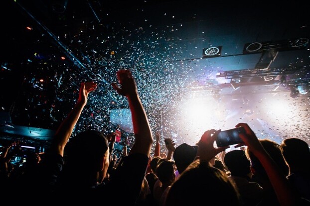 Cận cảnh “đảo thi&#234;n đường” đ&#243;n hitmaker Charlie Puth trong lần đầu đến Việt Nam - Ảnh 7