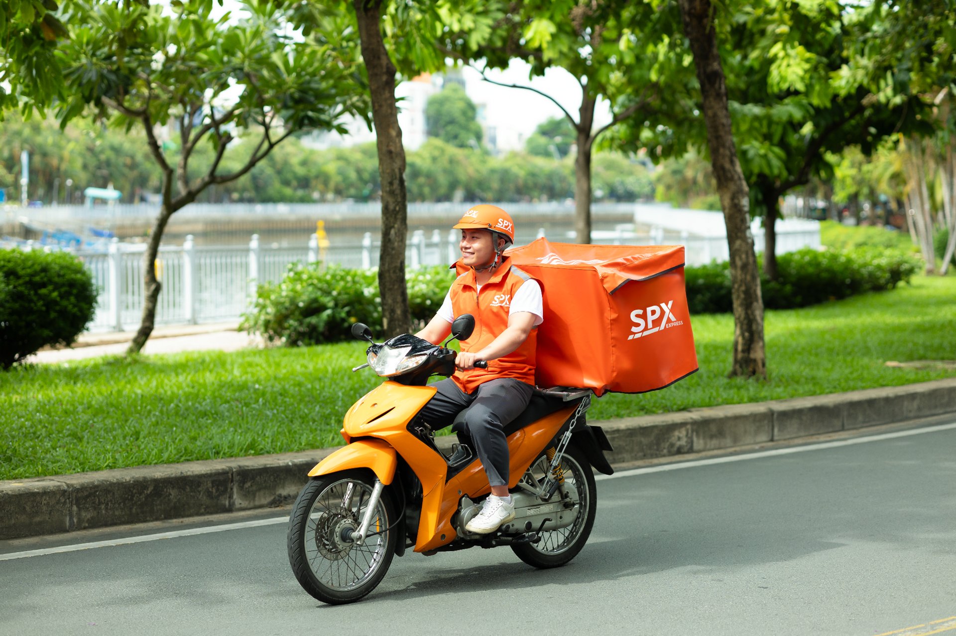C&ocirc;ng ty giao h&agrave;ng của Shopee vừa bị xử phạt 200 triệu
