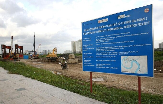 Theo đ&aacute;nh gi&aacute; của Tư vấn gi&aacute;m s&aacute;t, nh&agrave; thầu Lạc An kh&ocirc;ng đủ nguồn lực t&agrave;i ch&iacute;nh để triển khai thi c&ocirc;ng, tiến độ rất chậm. Đặc biệt, năng lực, chất lượng thi c&ocirc;ng yếu, ảnh hưởng đến to&agrave;n bộ Dự &aacute;n.